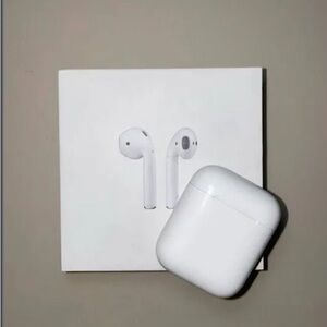 Apple airpods 1st gen